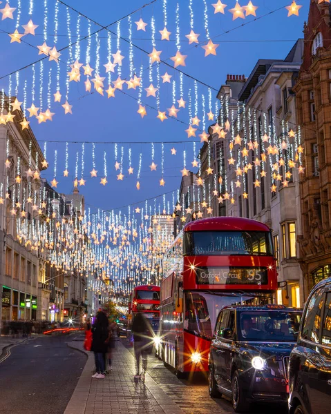 London Storbritannien December 2021 Vackra Julbelysningen Oxford Street London Storbritannien — Stockfoto