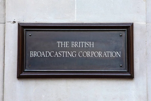 London March 8Th 2022 Vintage Sign Exterior Broadcasting House Штаб — стокове фото
