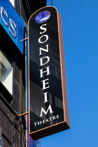 London March 8Th 2022 Exterior Sondheim Theatre Shaftesbury Avenue London — Stockfoto