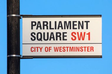 Londra, İngiltere - 17 Mart 2022: Westminster, Londra 'da Parlamento Meydanı için sokak tabelası.