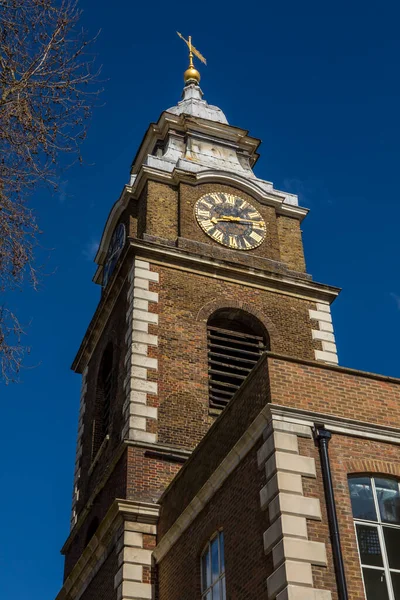 Πύργος Της Πρώην Εκκλησίας Του Αγίου Ιωάννη Στο Wapping Λονδίνο — Φωτογραφία Αρχείου