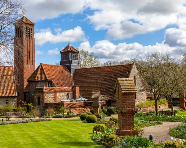 View Beautiful Grounds Shrine Our Lady Walsingham Village Walsingham Norfolk — Stok fotoğraf