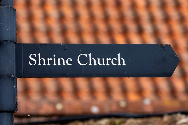 Signpost Shrine Our Lady Walsingham Village Walsingham Norfolk — Stockfoto