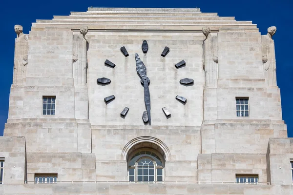 Close Art Deco Clockface Shell Mex House London Cockface Known — Foto Stock