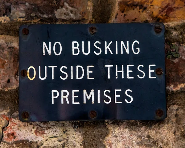 Busking Premises Sign Exterior Shop — Stock Photo, Image