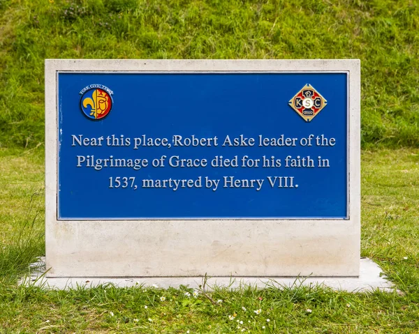 York June 6Th 2022 Plaque Cliffords Tower York Marking Robert — Stock Photo, Image