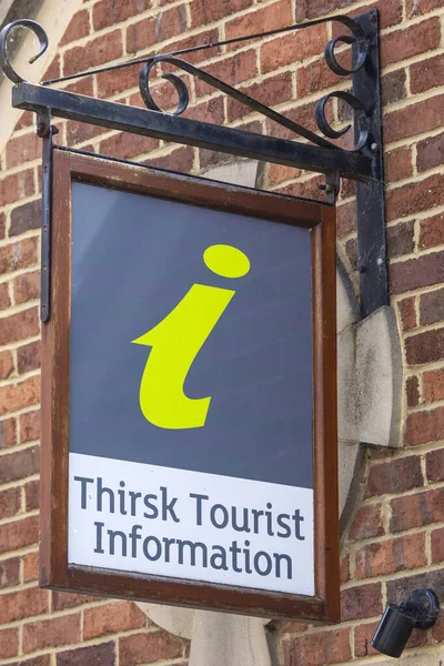 Thirsk June 7Th 2022 Sign Entrance Thirsk Tourist Information Market — Stockfoto