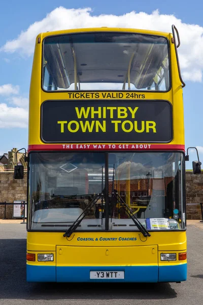 Whitby Ηνωμένο Βασίλειο Ιουνίου 2022 Whitby Town Tour Bus Στην — Φωτογραφία Αρχείου