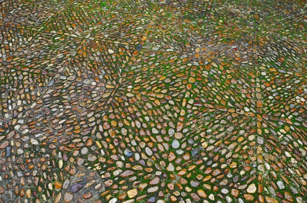 Тротуар Обшитий Овальними Каменями Різного Розміру Вибірковий Фокус — стокове фото
