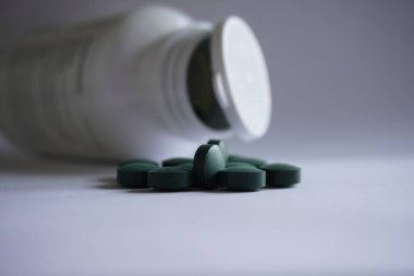 Spirulina tablets algae nutritional supplement