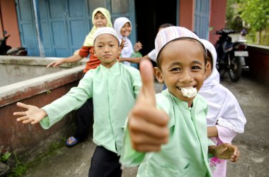 bali Endonezya Müslüman çocuklar