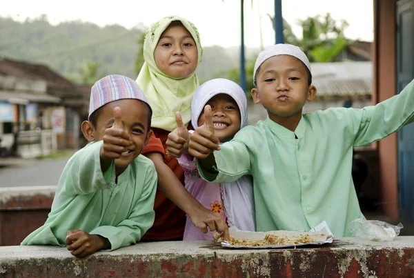 Bali, Endonezya Müslüman çocuklar