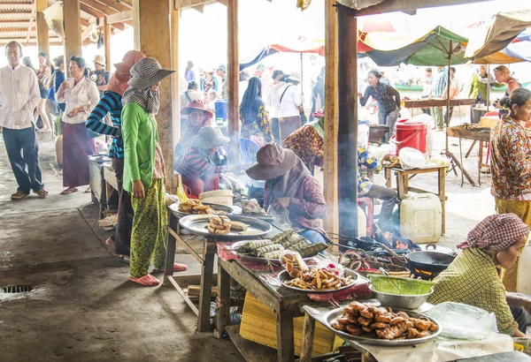 Kamboçya gıda tezgahları kep, Pazar — Stok fotoğraf