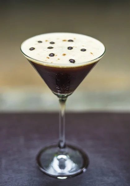 Espresso martini cocktail alkoholdryck — Stockfoto