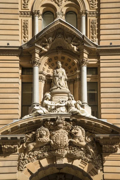 Socha královny Viktorie na radnici v sydney Austrálie — Stock fotografie