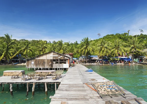 Stare molo wyspy koh rong w Kambodży — Zdjęcie stockowe