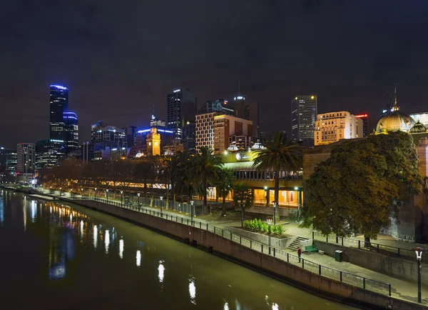 Melbourne skyline at night in australia — Stock Photo, Image