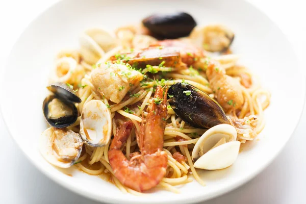 Piatto di pasta di pesce — Foto Stock