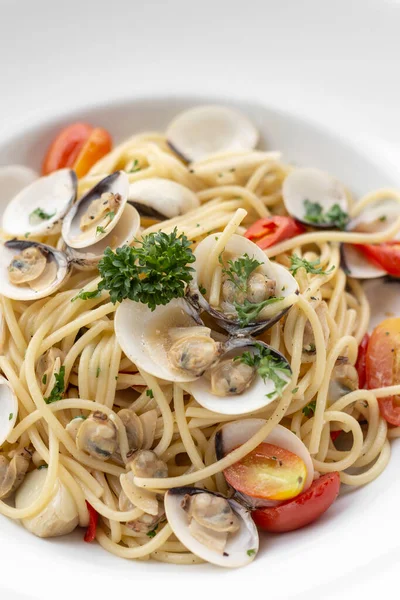 Spaghetti Alle Vongole Con Almejas Frescas Tomate Sicilia Italia — Foto de Stock