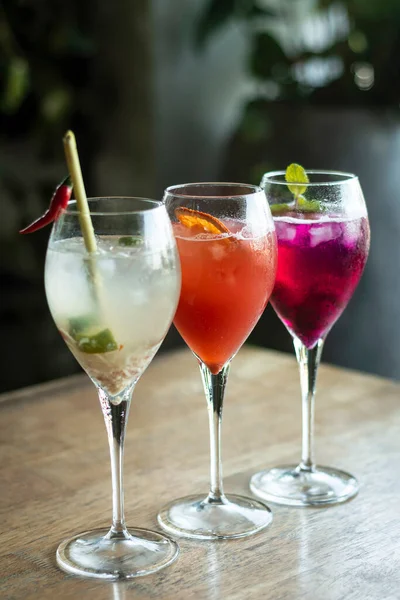 Mixed Spritzer Wine Cocktails Selection Fruit Outdoor Bar Table — Foto de Stock