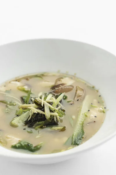 Japanese Miso Soup Tofu Shiitake Mushrooms Bok Choy Seaweed White — ストック写真