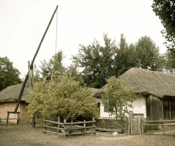 Vieilles Maisons Traditionnelles Ukrainiennes Dans Village — Photo