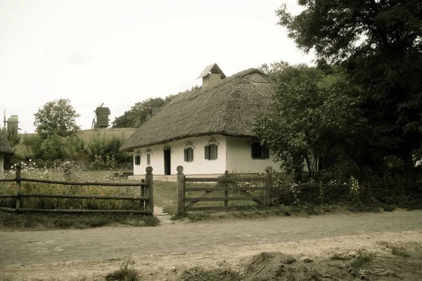 Stary Dom Wiosce — Zdjęcie stockowe