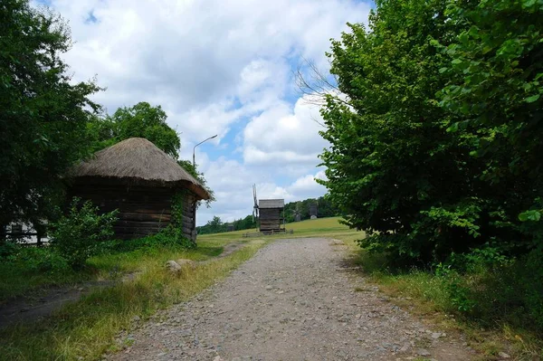 Antigas Casas Tradicionais Ucranianas Aldeia — Fotografia de Stock