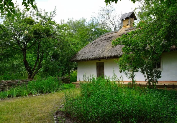 Gamla Traditionella Ukrainska Hus Byn — Stockfoto