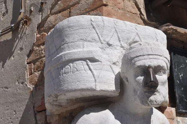 Starověké masku v Benátkách, Itálie — Stock fotografie