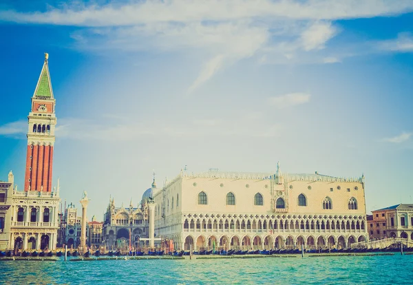 San marco i Venedig retro titta — Stockfoto