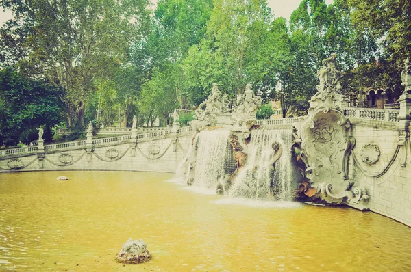 Дивитися Fontana dei МЕСІ Турин ретро — стокове фото