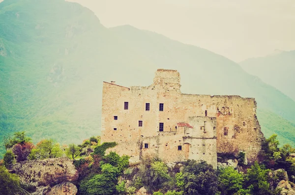 Castelvecchio rocca di barbena retro patrząc — Zdjęcie stockowe