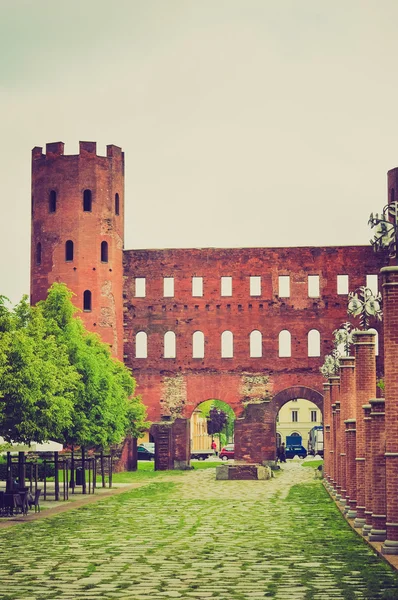 Torri palatine, turin retro görünüm