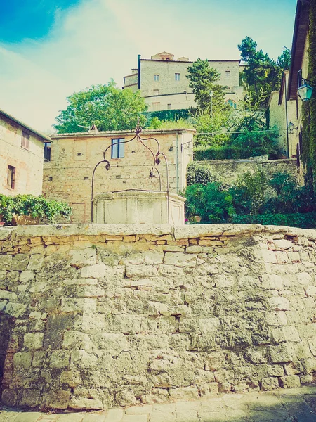 Rocca di Castiglione Orcia, Italia retro-look – stockfoto
