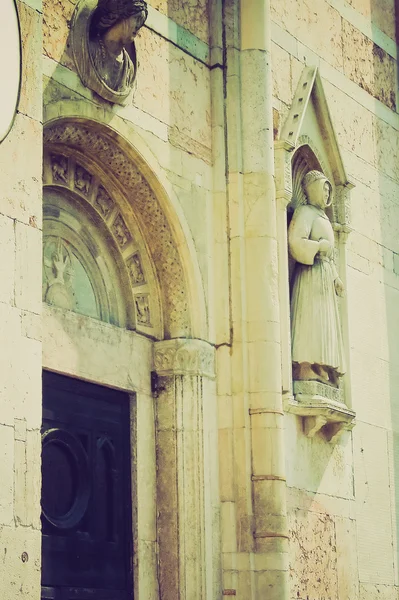 Святой Георгий Католический, ретро-взгляд Феррары — стоковое фото