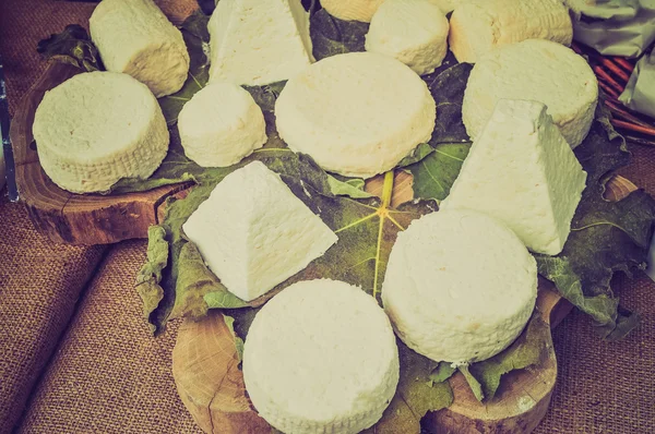 Vintage olhando comida de queijo — Fotografia de Stock