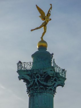 de la bastille yer paris