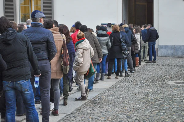 Pessoas que fazem fila Imagens De Bancos De Imagens