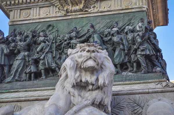 Monumento a Vittorio Emanuele II en Milán —  Fotos de Stock