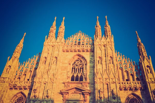 Look retrò Duomo Milano — Foto Stock