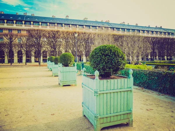 Retro kijken palais royal Parijs — Stockfoto