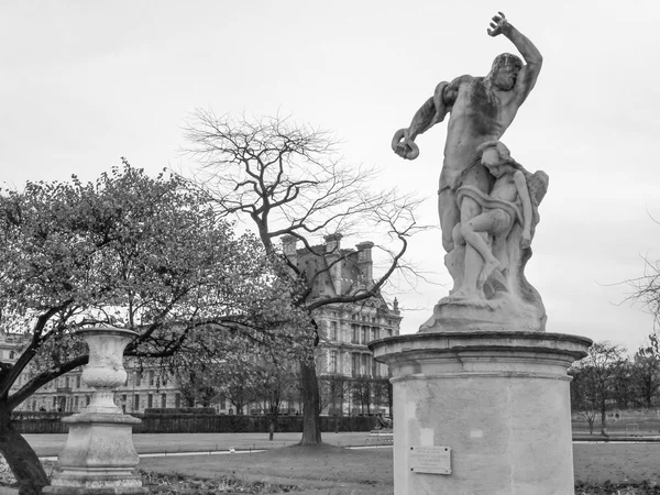 ルーヴル美術館パリ — ストック写真