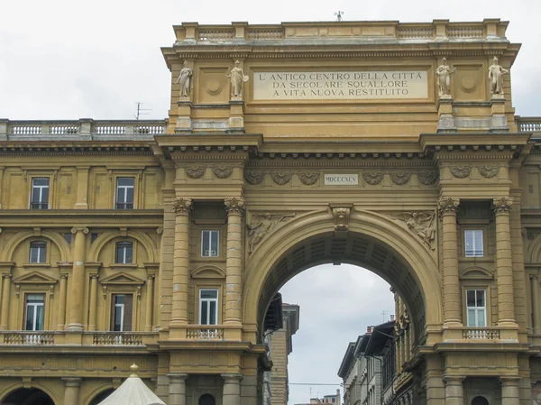 Piazza della repubblica w Florencja — Zdjęcie stockowe