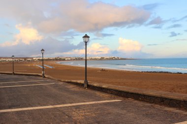 İspanyol Kanarya Adası Lanzarote beach