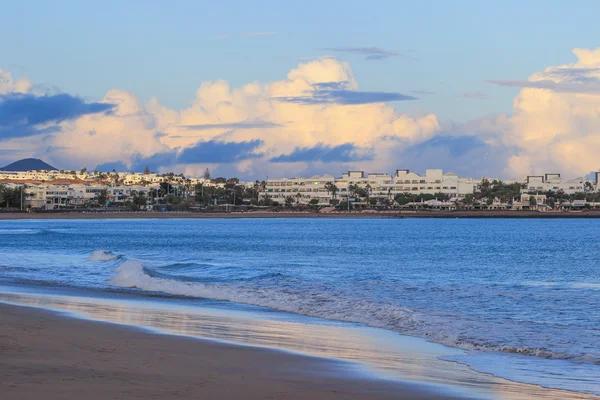 Praia Lanzarote na Ilha Canária Espanhola — Fotografia de Stock