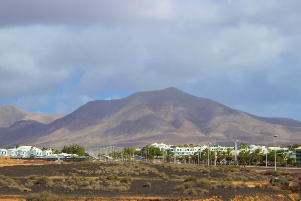 Lanzarote strand op het Spaanse Canarische eiland — Stockfoto