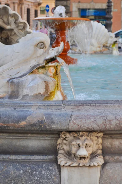 Fontana di piazza colonna w Rzymie — Zdjęcie stockowe