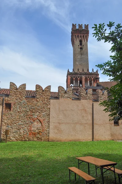 Castello del Roccolo en Caraglio —  Fotos de Stock