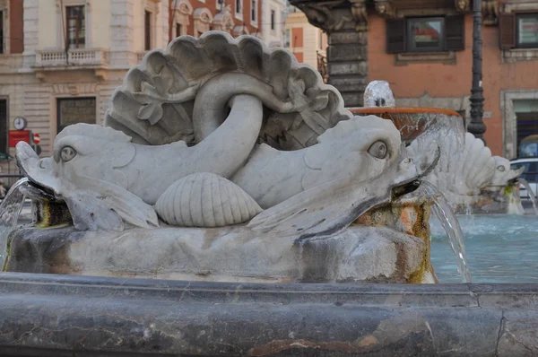 Fontana di piazza colonna w Rzymie — Zdjęcie stockowe